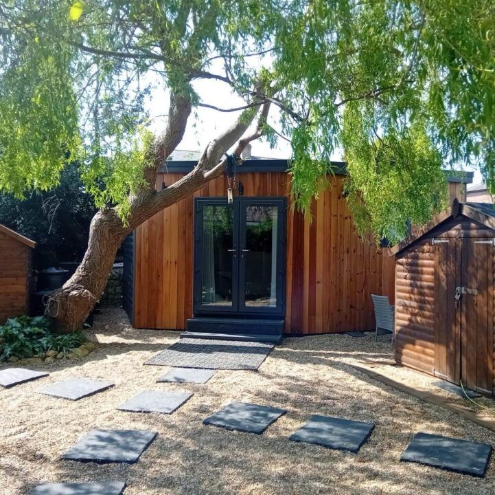 Bespoke Garden Room 17