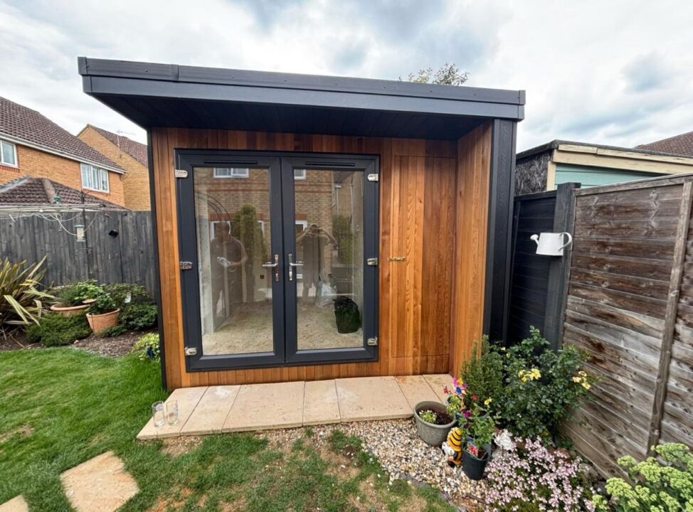 Bespoke Garden Room 32