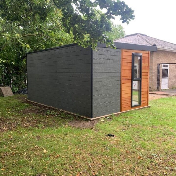 Bespoke Garden Room 5