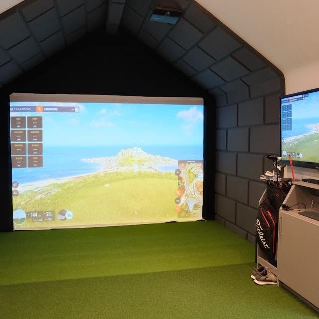 Golf Simulator 0 Garden Room
